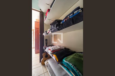 Casa à venda com 242m², 3 quartos e 2 vagasCloset da suíte 3