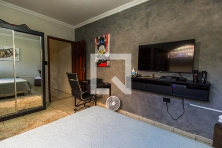Casa à venda com 242m², 3 quartos e 2 vagasSuíte 1