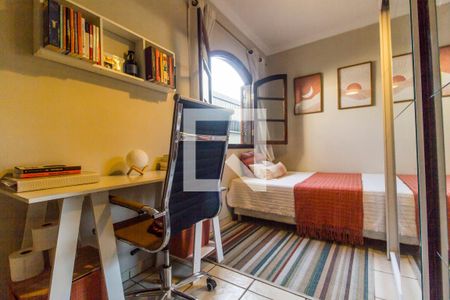 Casa à venda com 242m², 3 quartos e 2 vagasSuíte 2