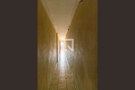 Casa à venda com 242m², 3 quartos e 2 vagasCorredor