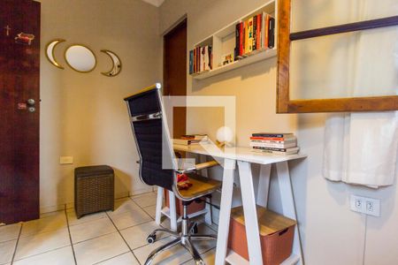 Casa à venda com 242m², 3 quartos e 2 vagasSuíte 2