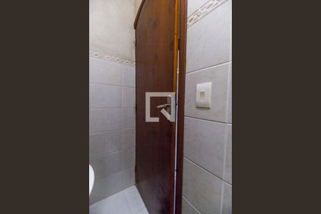 Casa à venda com 242m², 3 quartos e 2 vagasLavabo