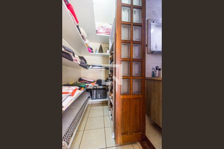 Casa à venda com 242m², 3 quartos e 2 vagasCloset da suíte 3