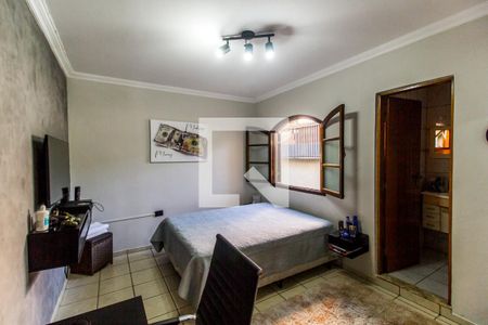 Casa à venda com 242m², 3 quartos e 2 vagasSuíte 1