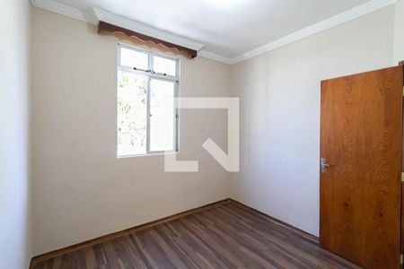 Quarto 1 de apartamento para alugar com 2 quartos, 50m² em Heliópolis, Belo Horizonte