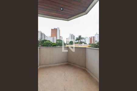 Apartamento à venda com 220m², 5 quartos e 3 vagasSuíte 3 - Sacada