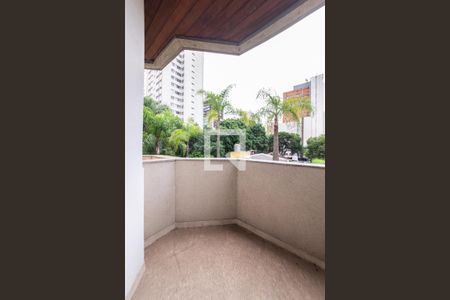 Apartamento à venda com 220m², 5 quartos e 3 vagasQuarto 1 - Sacada