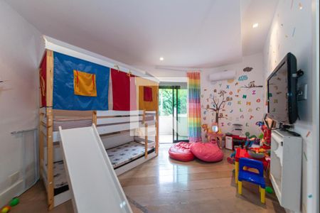 Apartamento à venda com 220m², 5 quartos e 3 vagasQuarto 1