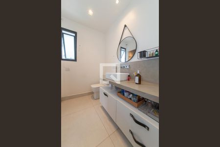 Apartamento à venda com 220m², 5 quartos e 3 vagasBanheiro da Suíte 3