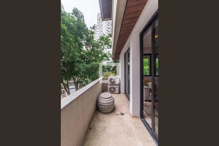 Apartamento à venda com 220m², 5 quartos e 3 vagasSacada da Sala