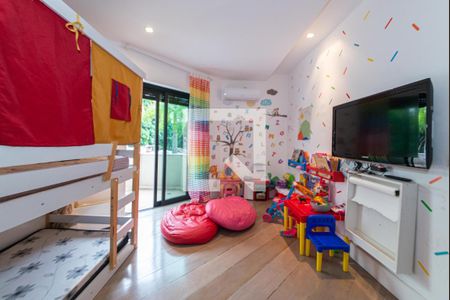 Apartamento à venda com 220m², 5 quartos e 3 vagasQuarto 1