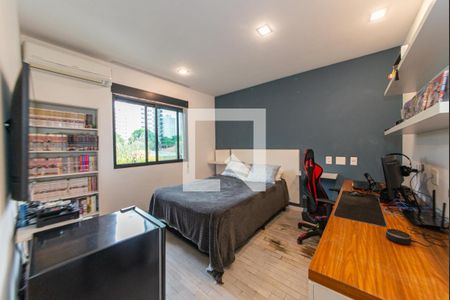 Apartamento à venda com 220m², 5 quartos e 3 vagasSuíte 2