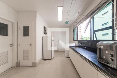 Apartamento à venda com 220m², 5 quartos e 3 vagasÁrea de Serviço