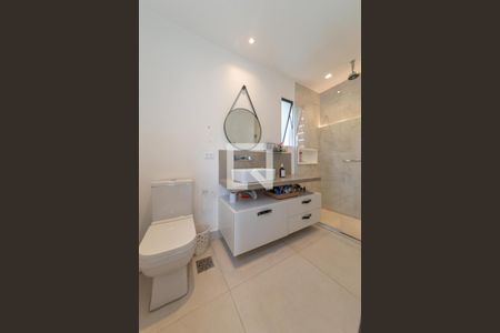 Apartamento à venda com 220m², 5 quartos e 3 vagasBanheiro da Suíte 3