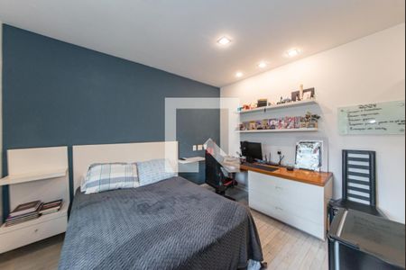 Apartamento à venda com 220m², 5 quartos e 3 vagasSuíte 2