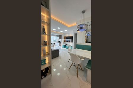 Apartamento à venda com 2 quartos, 80m² em Vila Bertioga, São Paulo