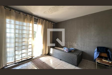 Sala de casa para alugar com 3 quartos, 140m² em Sítio Cercado, Curitiba