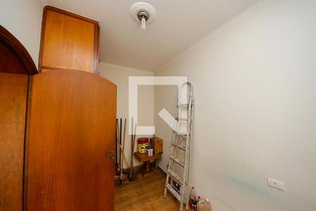 Casa à venda com 300m², 4 quartos e 6 vagasQuarto de serviço 