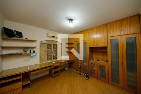 Casa à venda com 300m², 4 quartos e 6 vagasQuarto 2