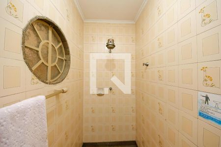 Casa à venda com 300m², 4 quartos e 6 vagasBanheiro de Serviço