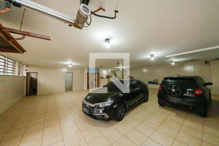 Casa à venda com 300m², 4 quartos e 6 vagasGaragem