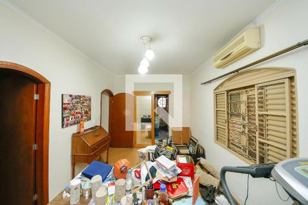 Casa à venda com 300m², 4 quartos e 6 vagasSuíte