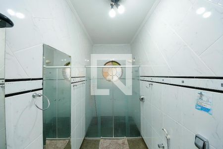 Casa à venda com 300m², 4 quartos e 6 vagasBanheiro 2