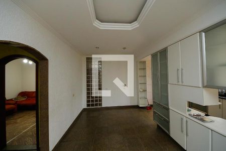 Casa à venda com 300m², 4 quartos e 6 vagasCopa