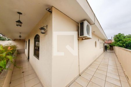 Casa à venda com 300m², 4 quartos e 6 vagasÁrea externa