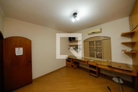 Casa à venda com 300m², 4 quartos e 6 vagasQuarto 2