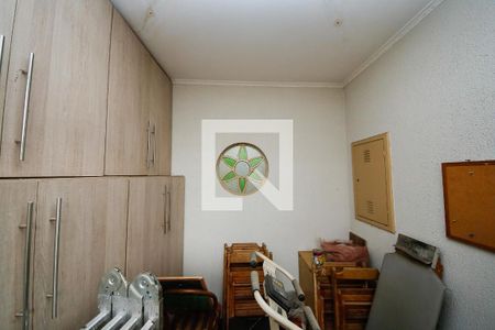 Casa à venda com 300m², 4 quartos e 6 vagasQuarto de Serviço