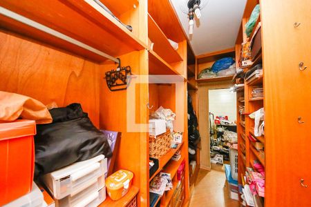 Casa à venda com 300m², 4 quartos e 6 vagasCloset Suíte