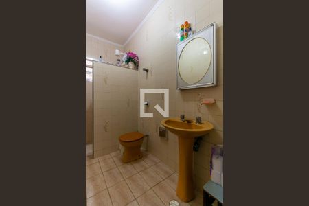 Casa à venda com 200m², 3 quartos e 2 vagasBanheiro