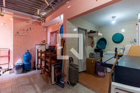 Casa à venda com 200m², 3 quartos e 2 vagasÁrea de Serviço