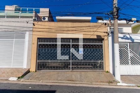 Casa à venda com 200m², 3 quartos e 2 vagasFachada