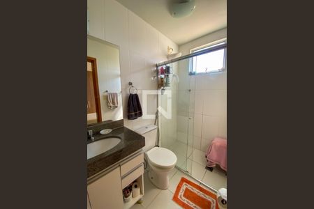 Banheiro da Suíte de apartamento à venda com 3 quartos, 72m² em Ingá, Betim