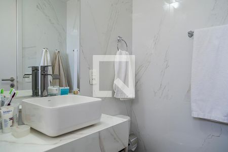 Apartamento à venda com 68m², 2 quartos e 2 vagasBanheiro da Suíte