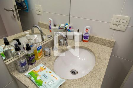 Apartamento à venda com 68m², 2 quartos e 2 vagasBanheiro Social - Pia