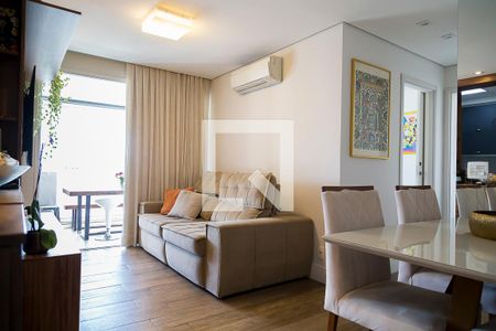 Sala de apartamento à venda com 2 quartos, 68m² em Chácara Inglesa, São Paulo