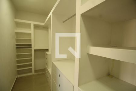 Apartamento à venda com 92m², 3 quartos e 2 vagasCloset