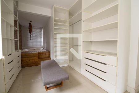 Apartamento à venda com 115m², 1 quarto e 1 vagaSuíte