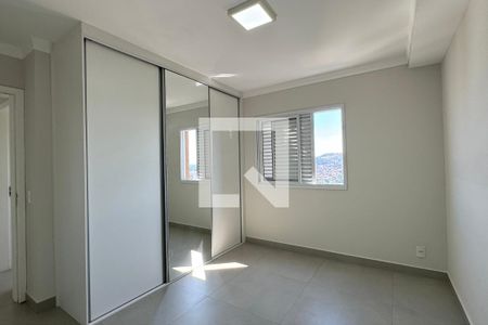 Suíte 1 de apartamento à venda com 2 quartos, 60m² em Jardim Tupanci, Barueri