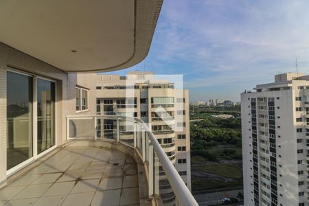 Varanda de apartamento à venda com 4 quartos, 247m² em Barra da Tijuca, Rio de Janeiro