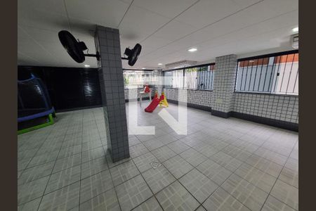 Apartamento à venda com 105m², 3 quartos e 2 vagas Apartamento à venda com 105m², 3 quartos e 2 vagasÁrea comum - Salão de festas