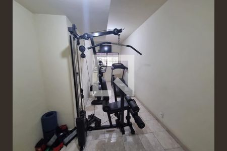 Apartamento à venda com 105m², 3 quartos e 2 vagas Apartamento à venda com 105m², 3 quartos e 2 vagasÁrea comum - Academia