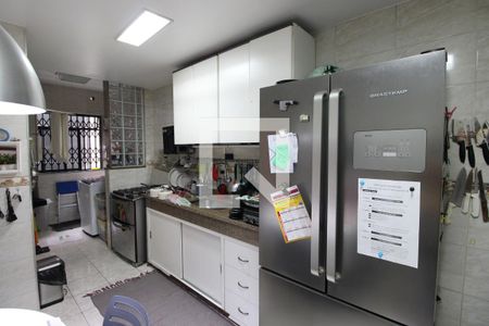 Apartamento à venda com 105m², 3 quartos e 2 vagasCozinha