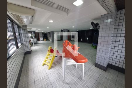 Apartamento à venda com 105m², 3 quartos e 2 vagas Apartamento à venda com 105m², 3 quartos e 2 vagasÁrea comum - Salão de festas