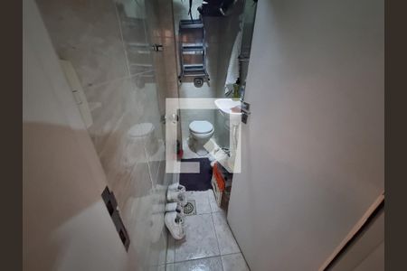Apartamento à venda com 105m², 3 quartos e 2 vagas Apartamento à venda com 105m², 3 quartos e 2 vagasBanheiro de serviço