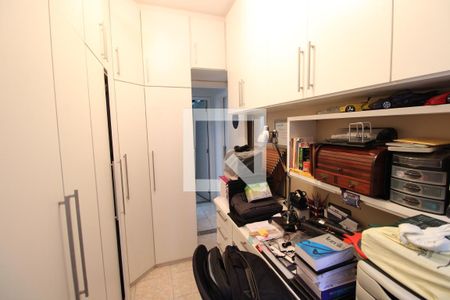 Apartamento à venda com 105m², 3 quartos e 2 vagasQuarto de Serviço