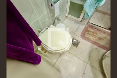 Apartamento à venda com 120m², 3 quartos e sem vagaSuíte banheiro 